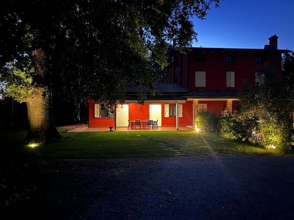 Tenuta Ferrari Cortile Exterior foto